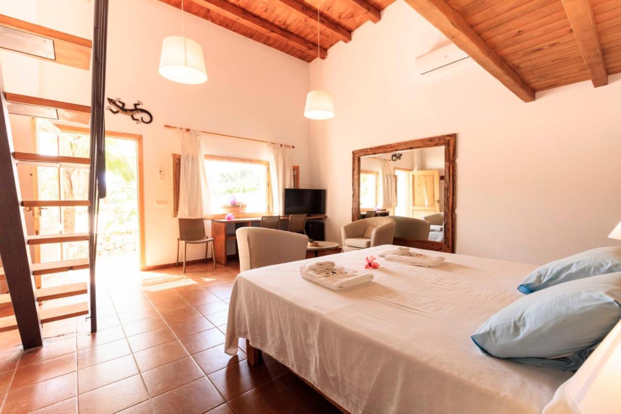 Es Pas Formentera Agroturismo Es Calo  Exterior photo